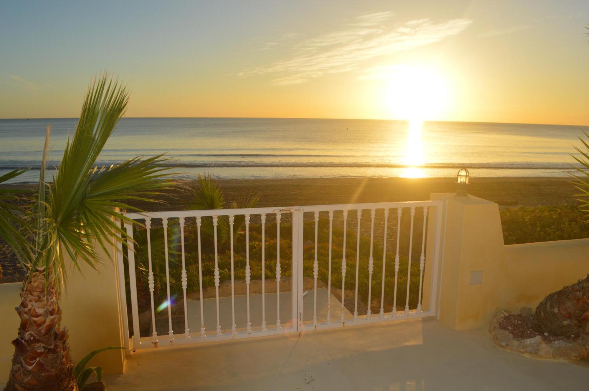 Excepcional Apartamento Amanecer Al Borde De Playa Y Mar, En Chalet Roquetes Alicante Buitenkant foto